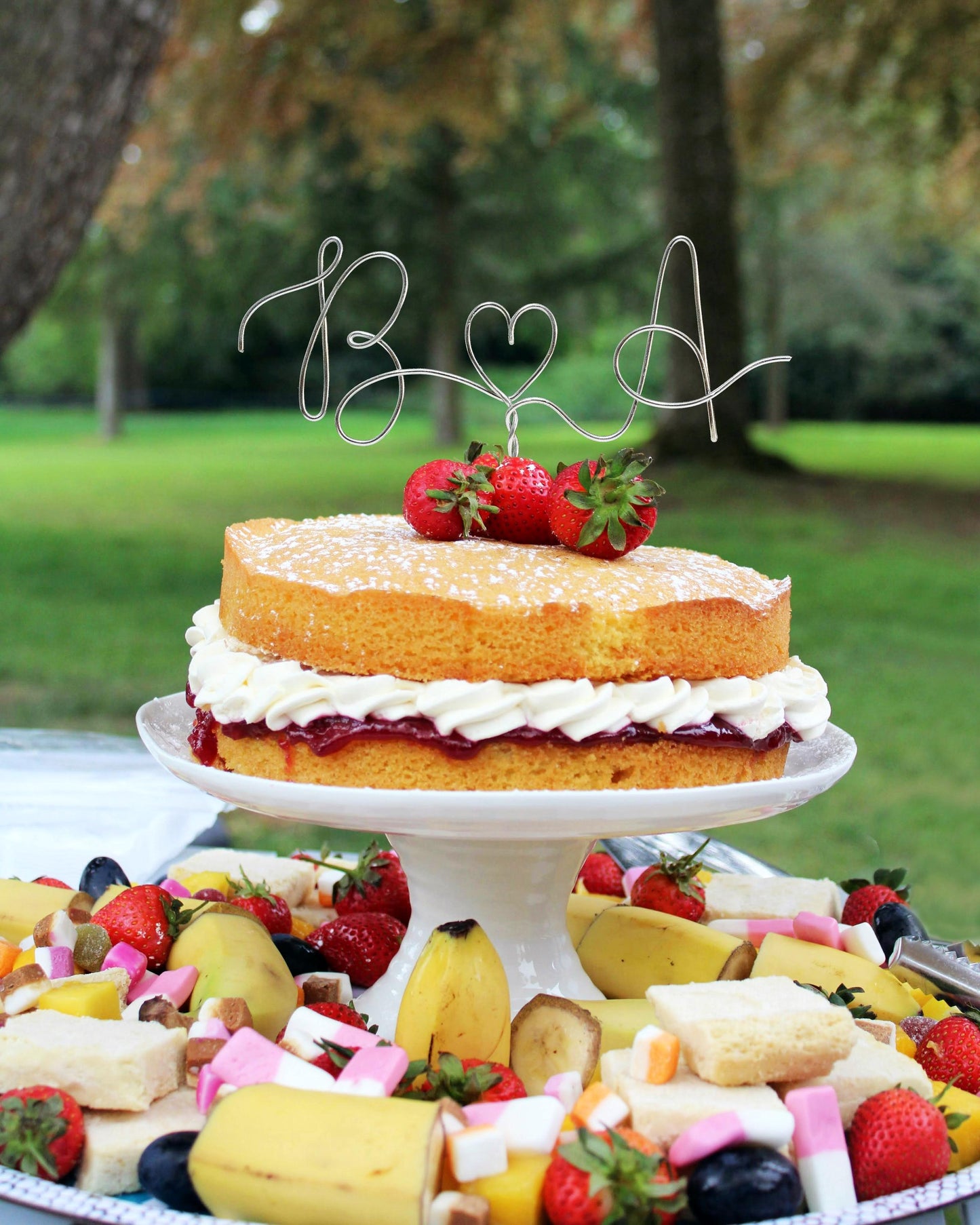 Custom Couple Initials Cake Topper – Handmade Wire Wedding, Engagement & Anniversary Decoration – Romantic Keepsake Gift