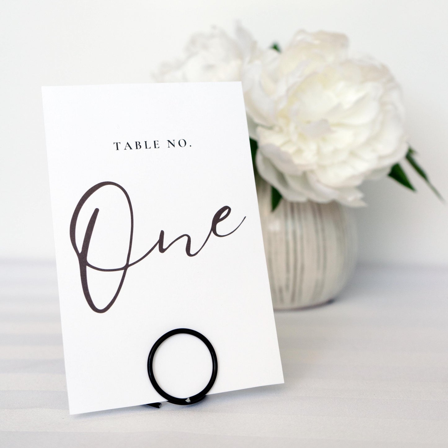 Circle Wire Table Number Card Holders – Minimalist Wedding Decor