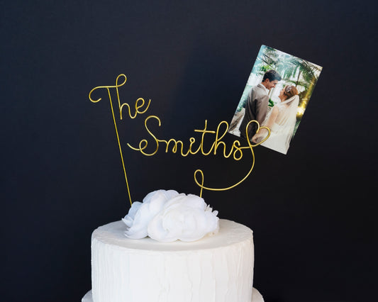 Custom Surname Wedding Cake Topper with Polaroid Photo Holder – Personalized Wire Cake Decoration – Handmade Wedding Keepsake Gift