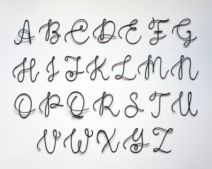 Custom Surname Wedding Cake Topper with Polaroid Photo Holder – Personalized Wire Cake Decoration – Handmade Wedding Keepsake Gift